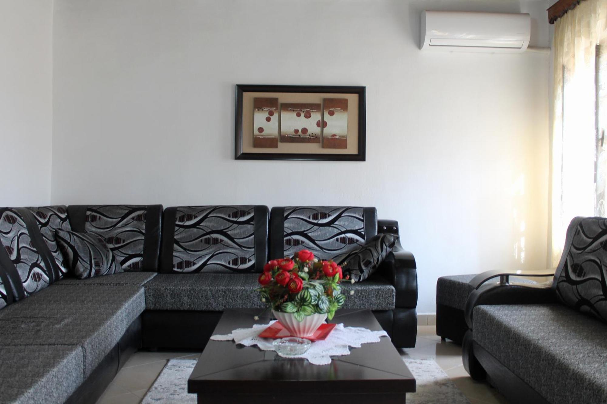 Tomor Shehu Guest House Berat Exterior foto