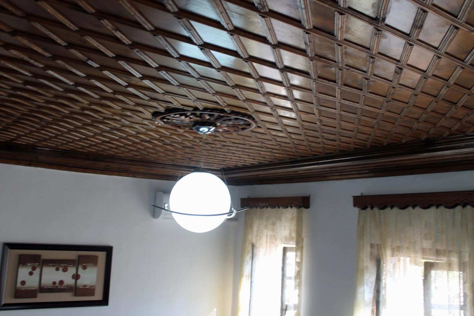 Tomor Shehu Guest House Berat Exterior foto