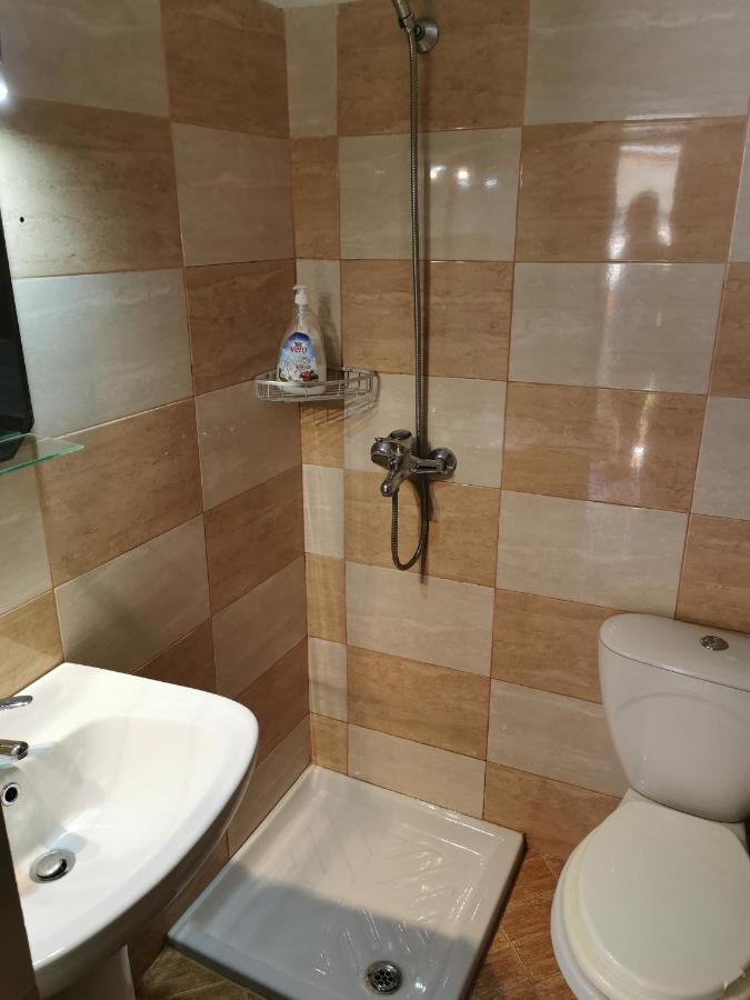 Tomor Shehu Guest House Berat Exterior foto