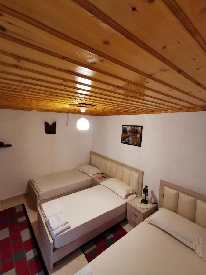 Tomor Shehu Guest House Berat Exterior foto